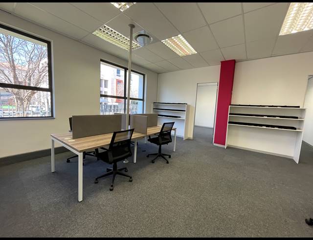 304M² OFFICE TO LET IN RIVONIA